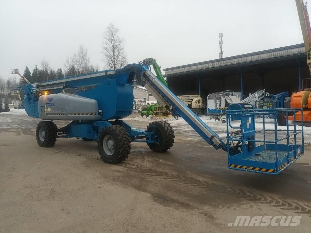 Genie Z 135/70 RT Articulated boom lifts
