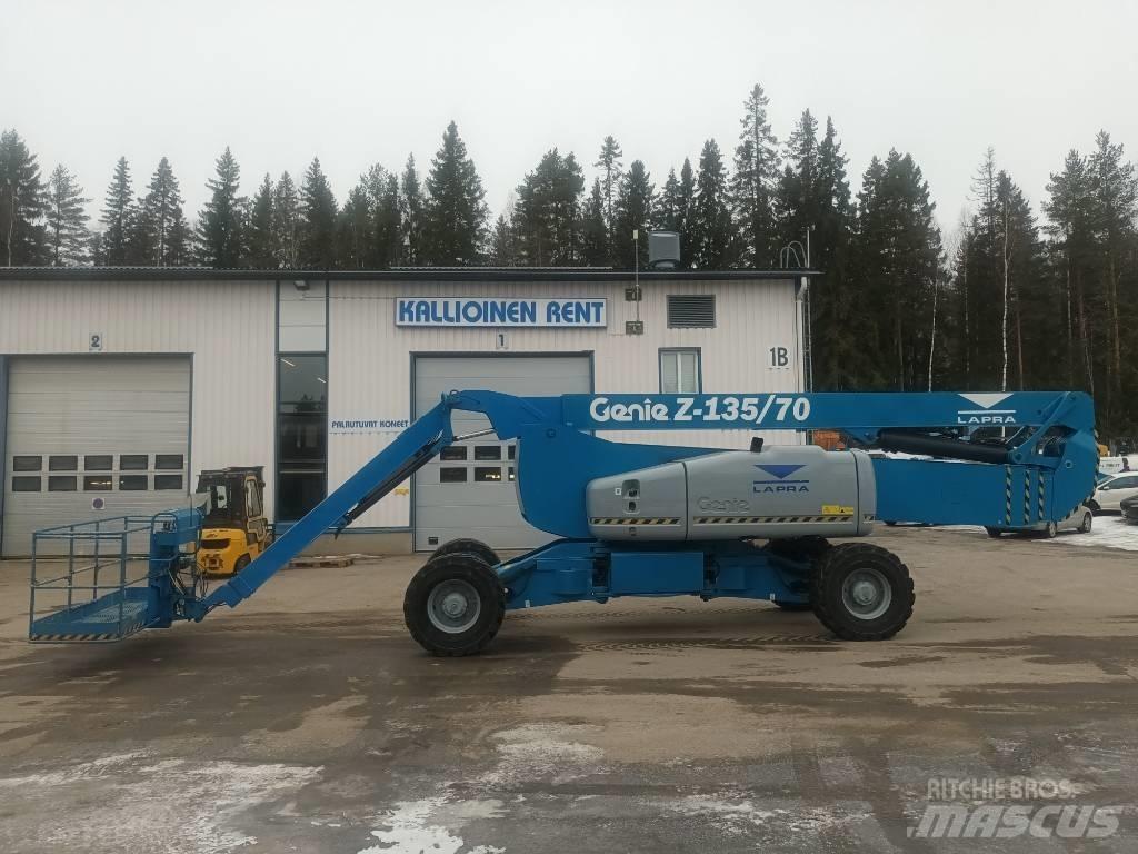 Genie Z 135/70 RT Articulated boom lifts
