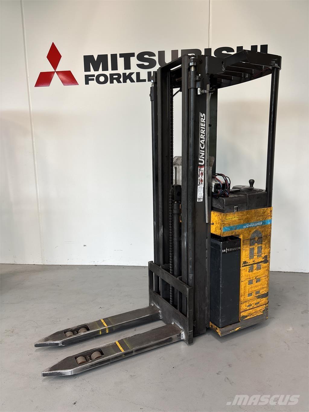 Atlet A160 Self propelled stackers