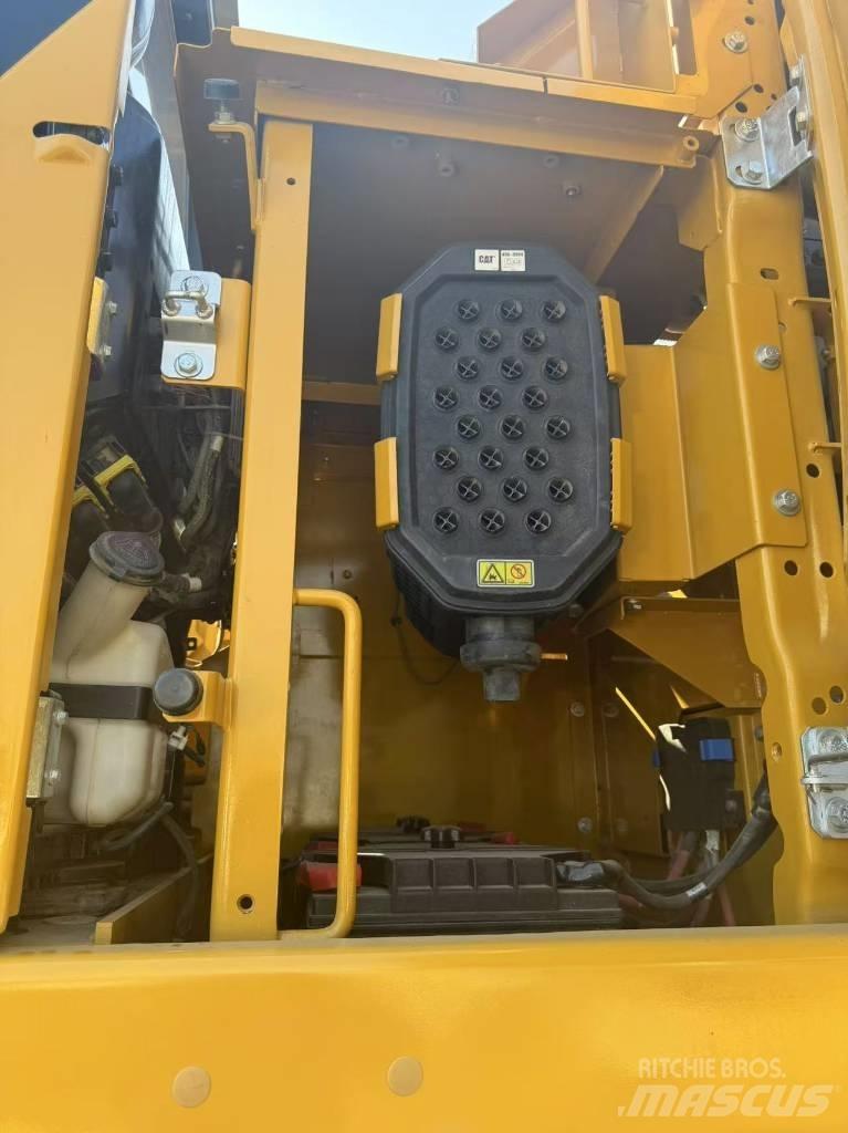 CAT 336GC Crawler excavators