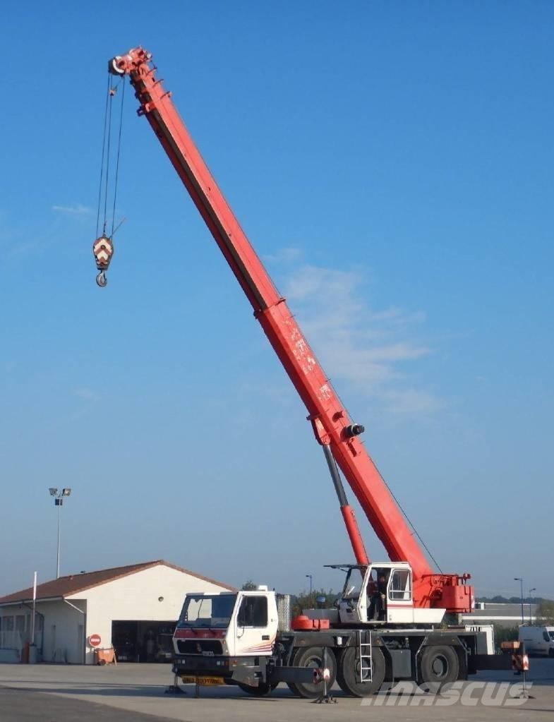 Grove GMK 3050 All terrain cranes