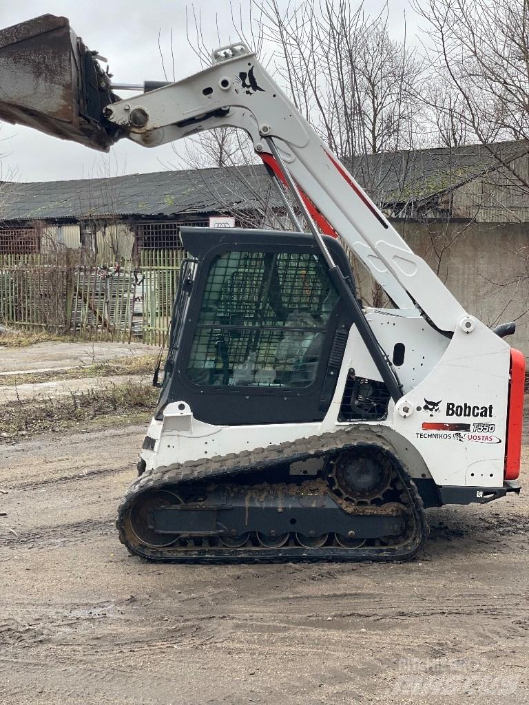 Bobcat T550 Skid steer loaders