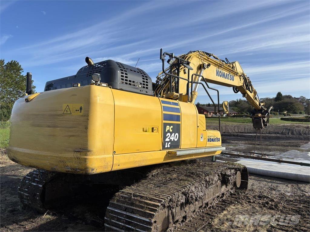 Komatsu PC240LC-11 Crawler excavators