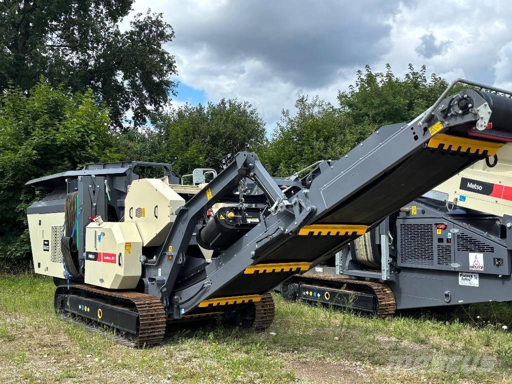 Metso J90 Mobile crushers