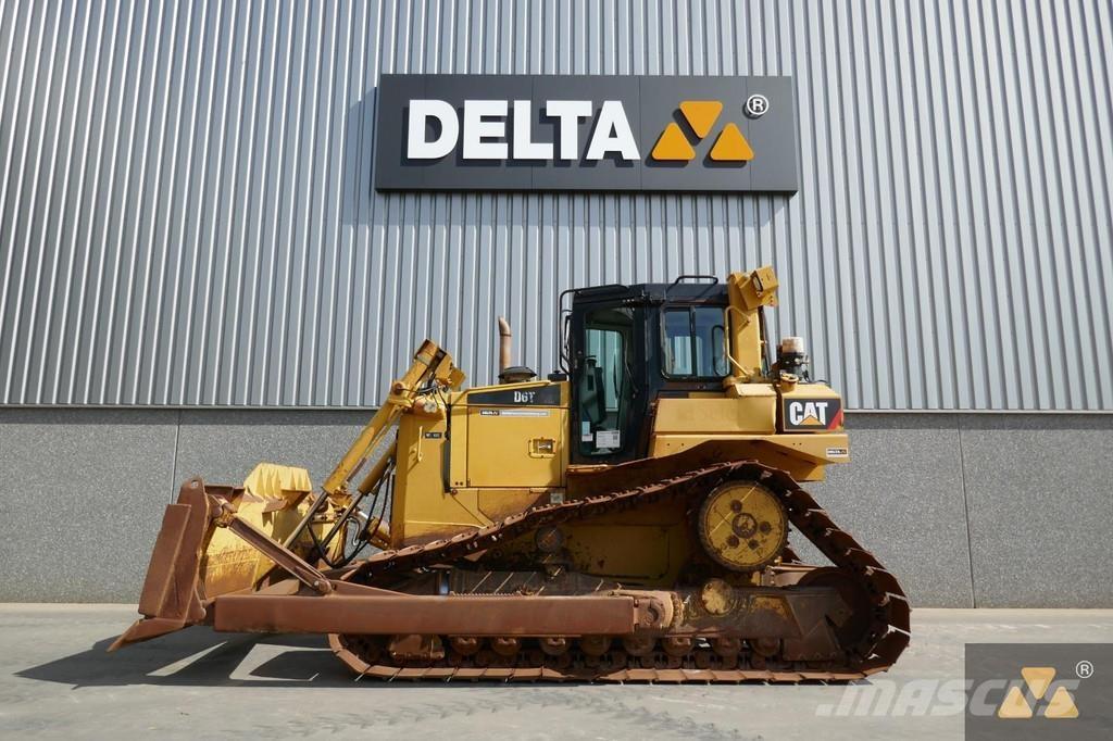CAT D6T LGP Crawler dozers