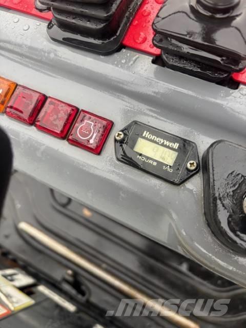 Takeuchi TB 210 R Mini excavators < 7t (Mini diggers)