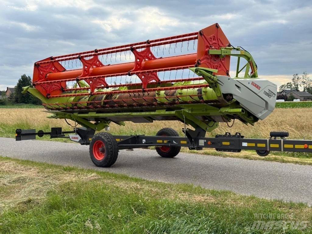 CLAAS 560 Cerio Combine harvester accessories