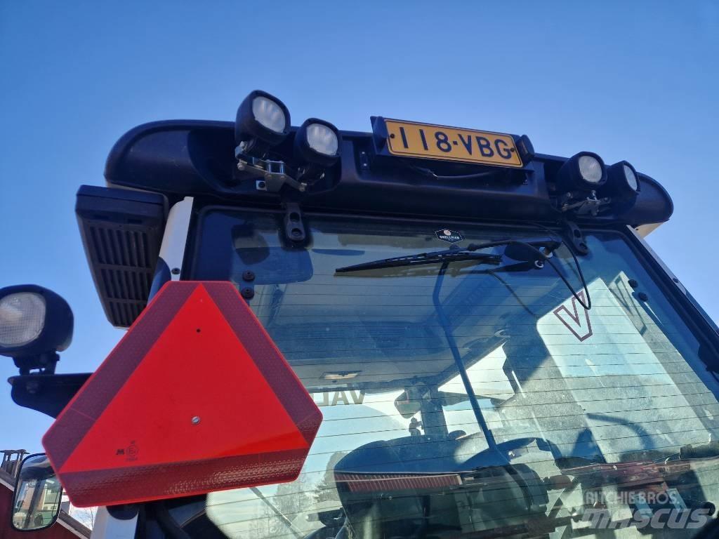 Valtra N 163 Tractors