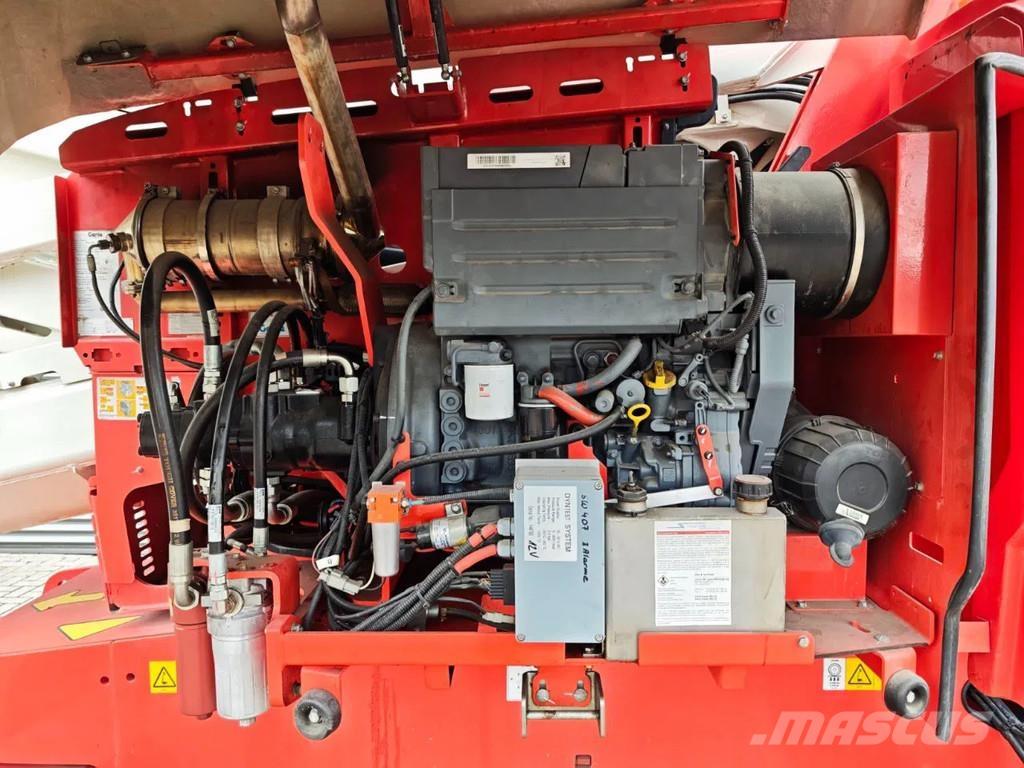 Genie Z-62/40 Articulated boom lifts