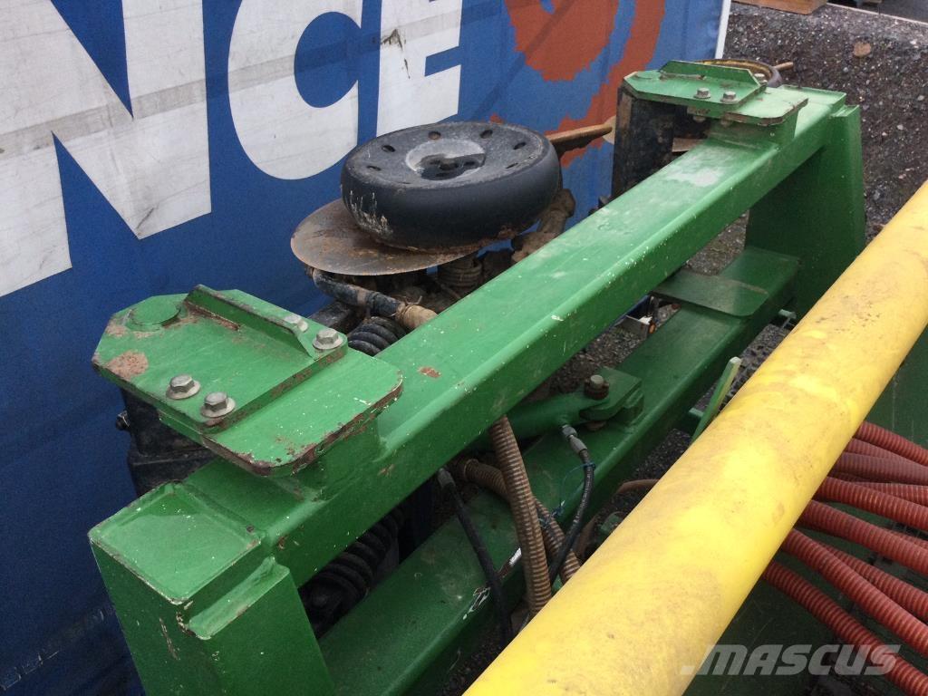 John Deere 750 A Combination drills