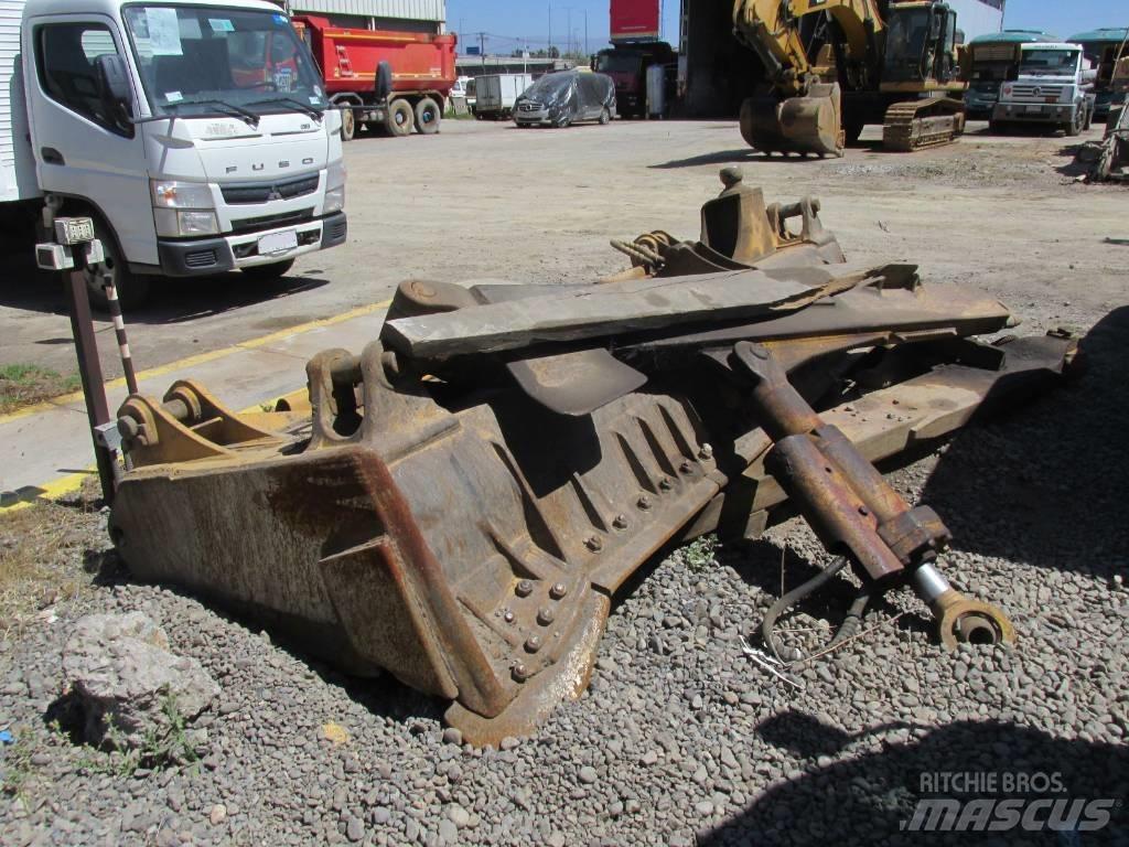 CAT D8T-15 Crawler dozers
