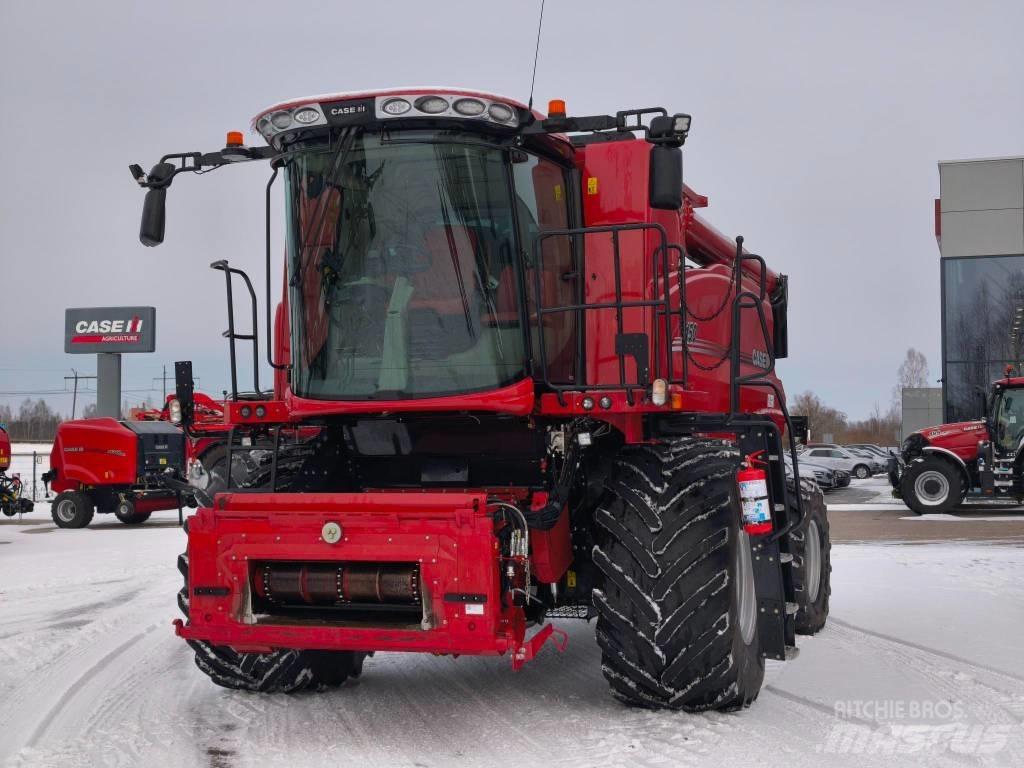Case IH AF7150 Combine harvesters