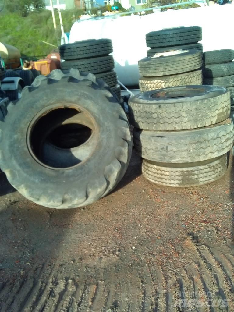  INDUSTRIAL TIRES Tyres, wheels and rims
