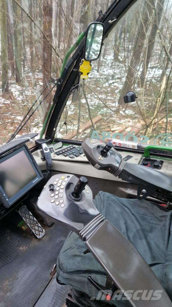 John Deere 770 D Harvesters