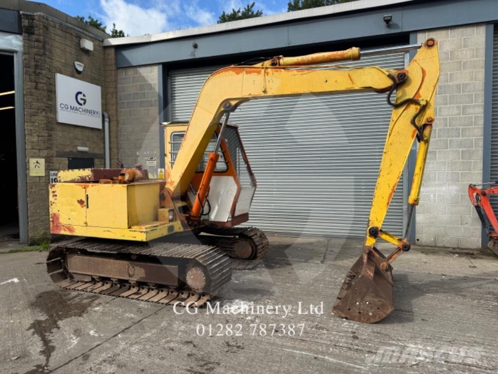 Hitachi UH031 Crawler excavators