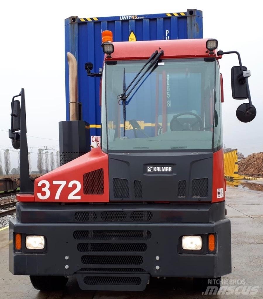 Kalmar T2 Terminal tractors