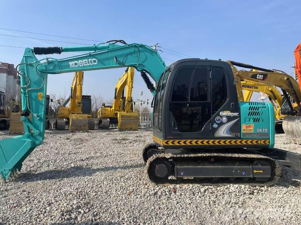 Kobelco SK 75 Crawler excavators