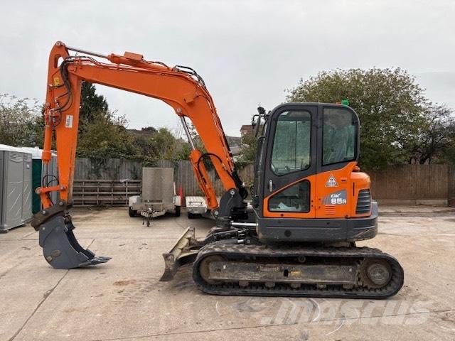 Doosan DX 85 R-3 Midi excavators  7t - 12t