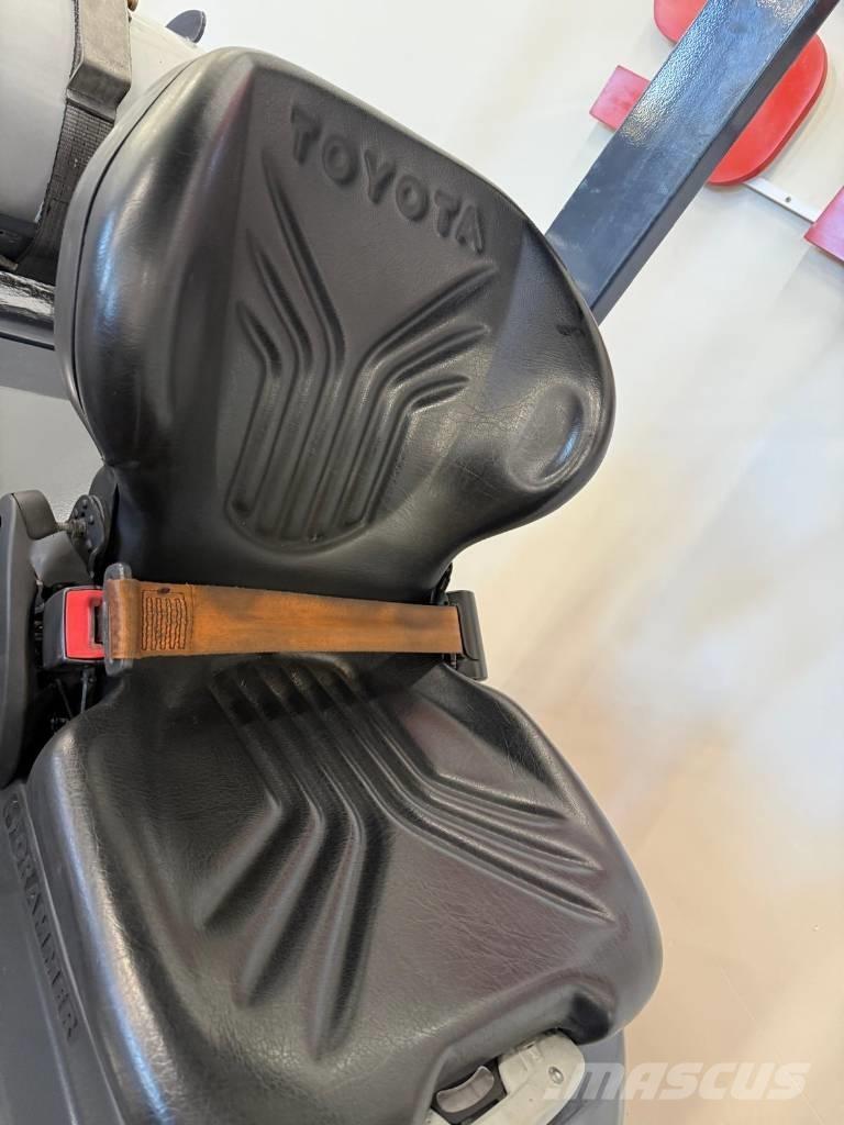 Toyota 11051 - 8FBE15T Electric forklift trucks