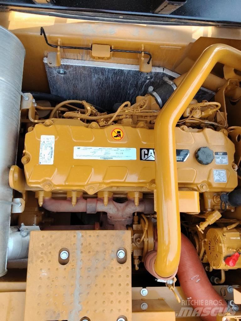 CAT 336 D2L Crawler excavators