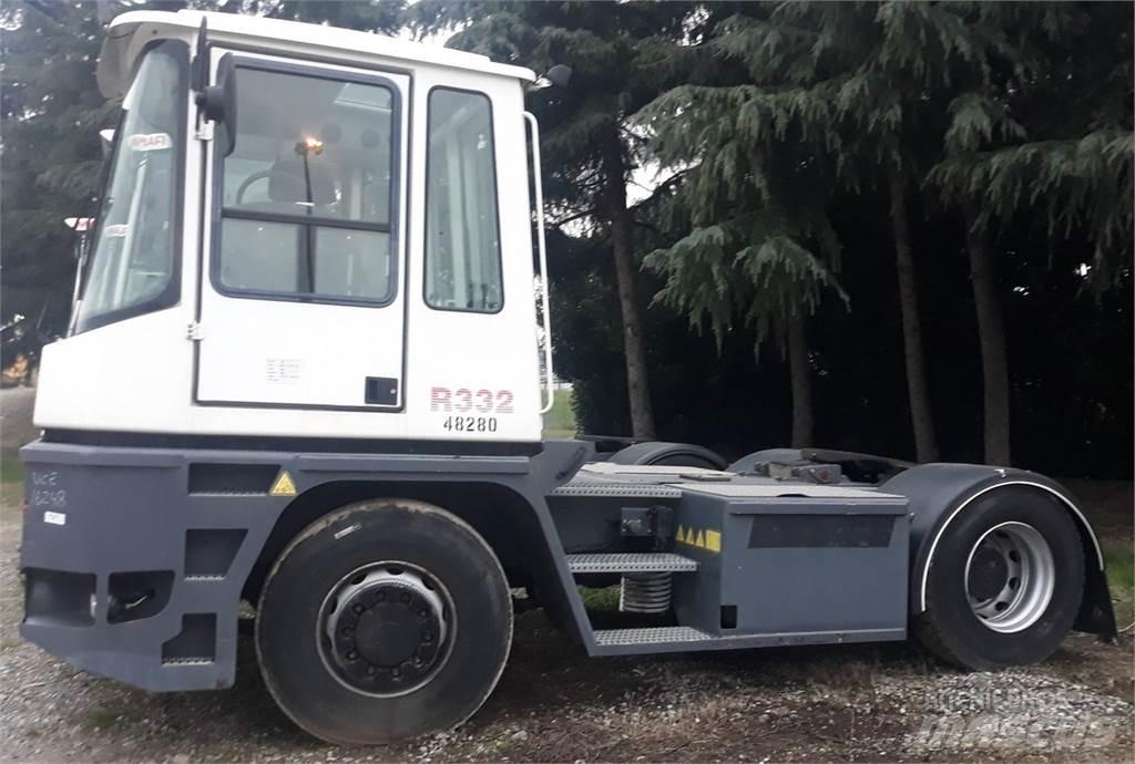  R332-4x4 Terminal tractors
