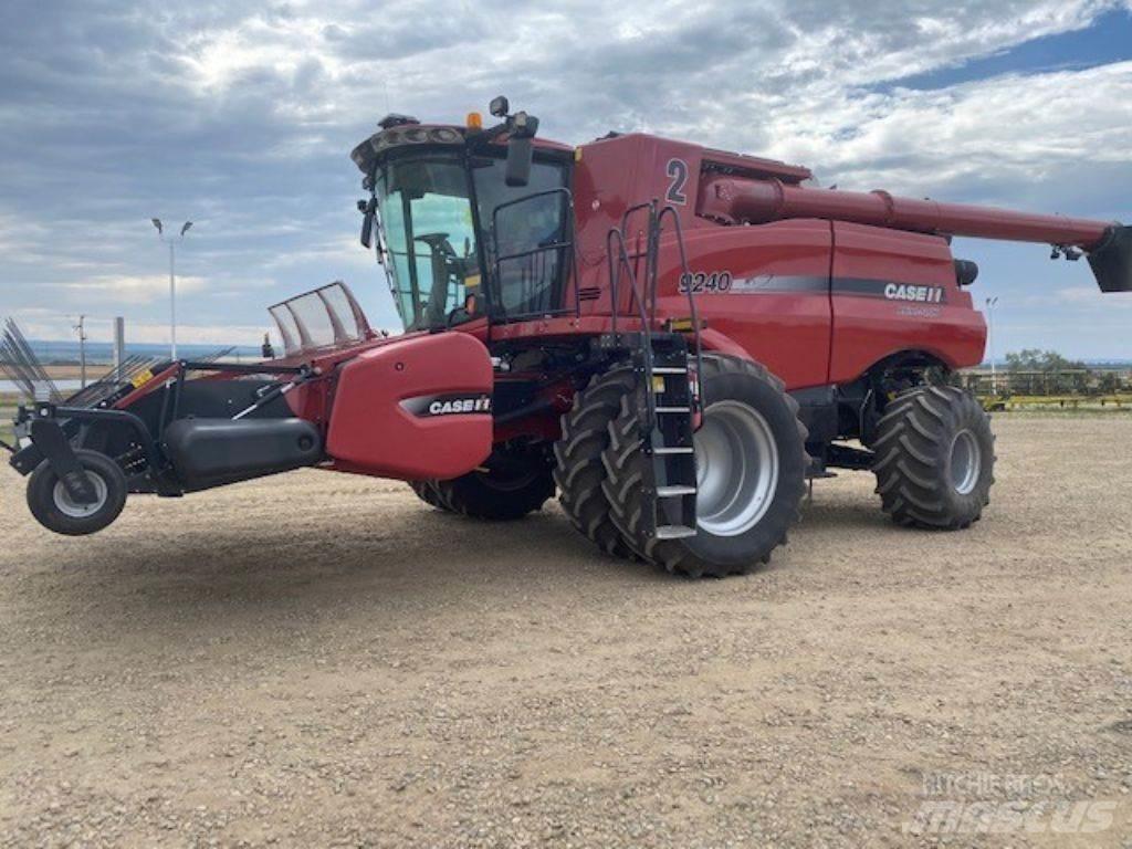 Case IH 9240 Combine harvesters