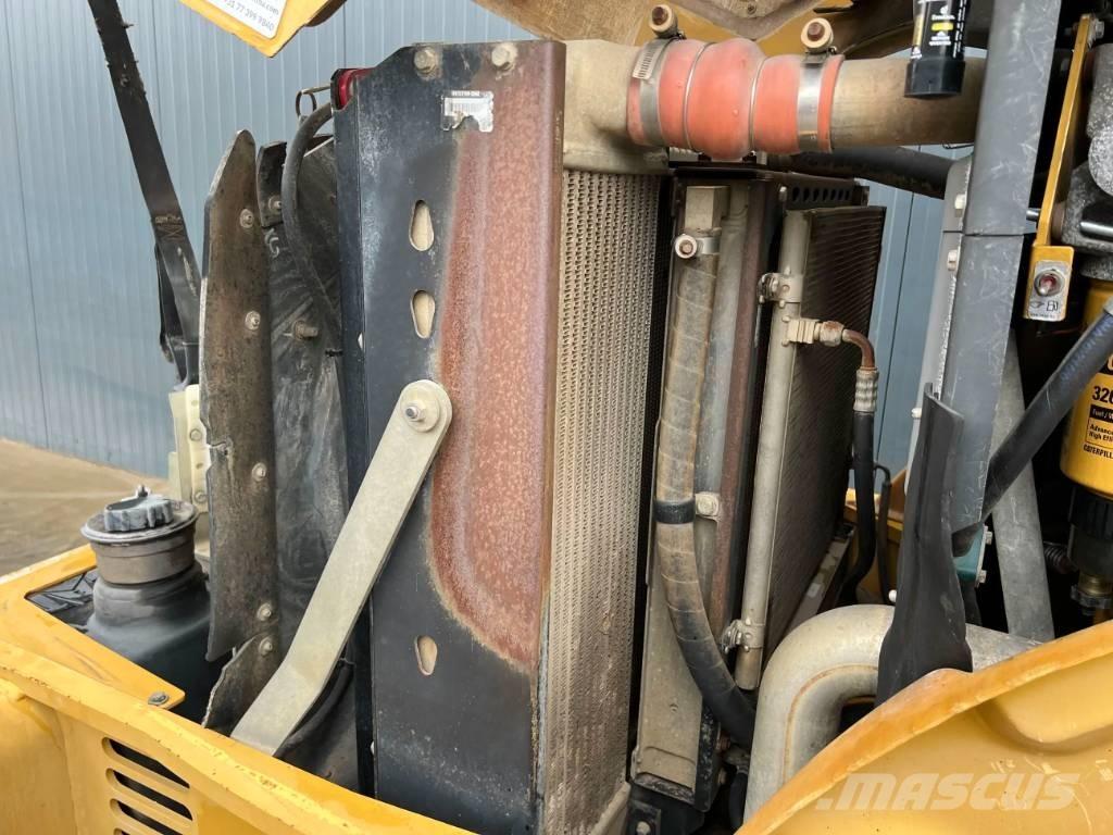 CAT CP76 Single drum rollers