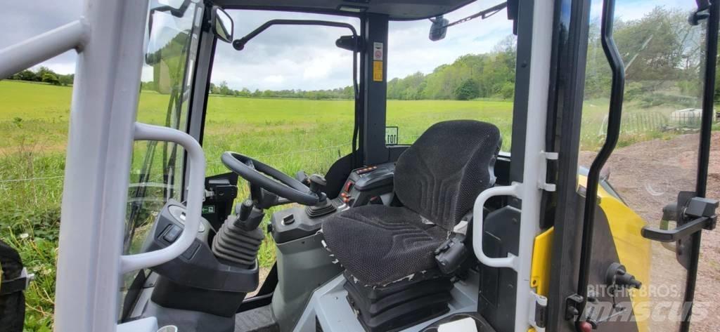 Wacker Neuson WL 28 Skid steer loaders