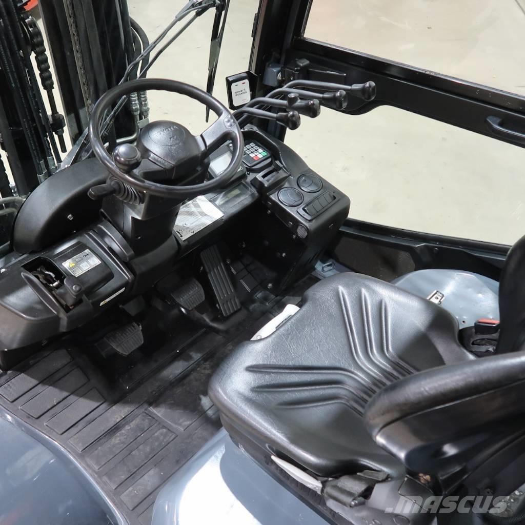 Toyota 40-8FD35N Diesel trucks