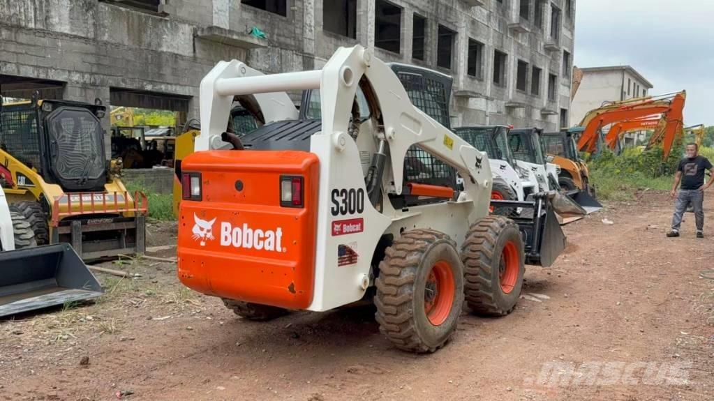 Bobcat S 300 Skid steer loaders
