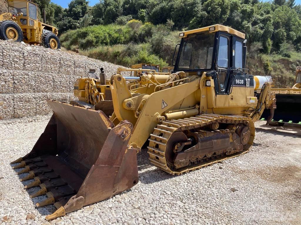 CAT 963B Crawler loaders