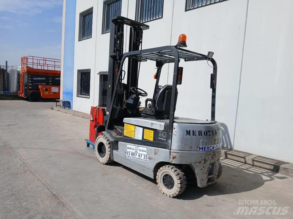 Nissan GQ02 L 30 CU Electric forklift trucks