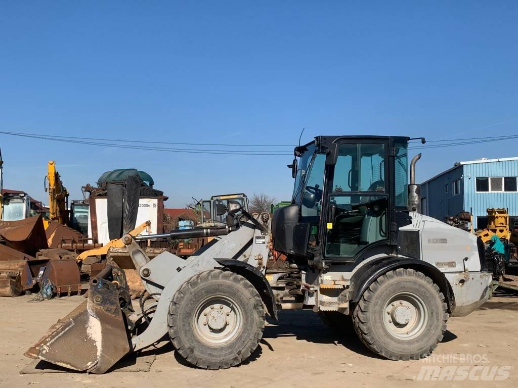 CAT 908H Wheel loaders