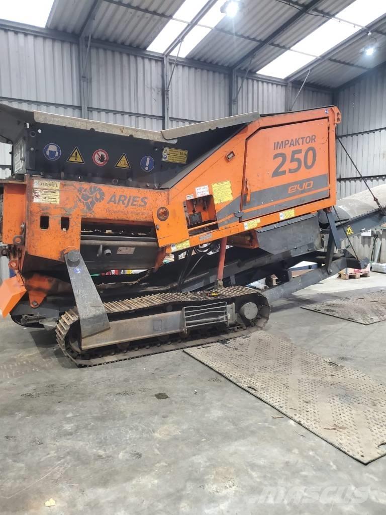 Arjes 250 Evo Mobile crushers