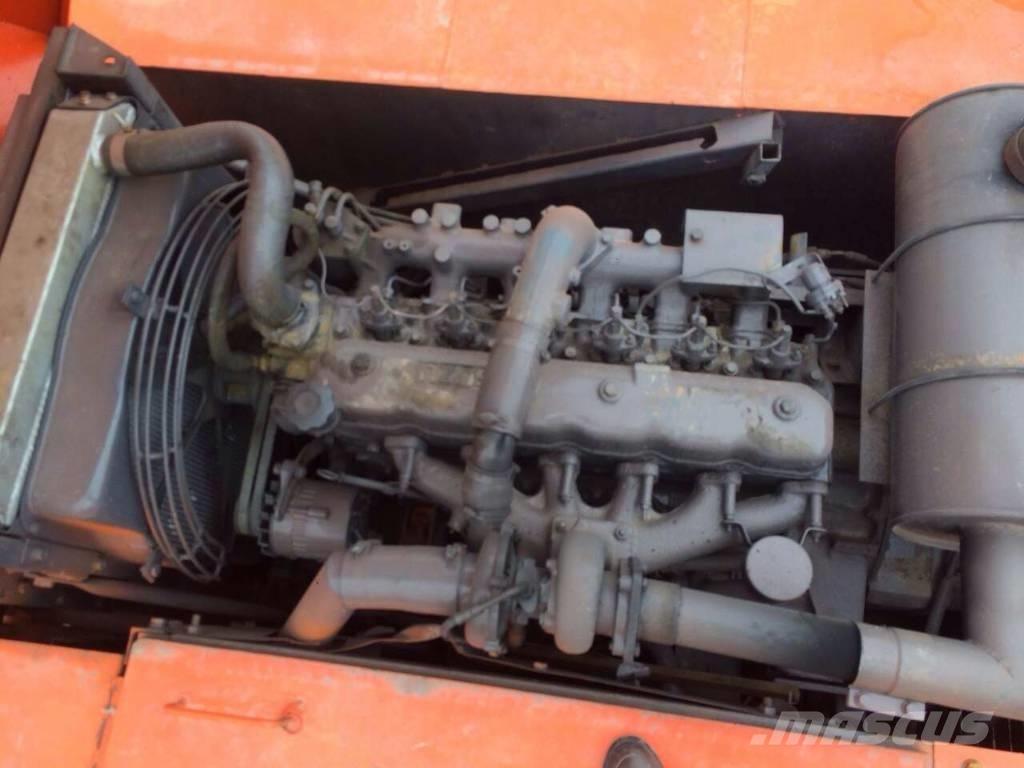 Hitachi EX200-1 Crawler excavators
