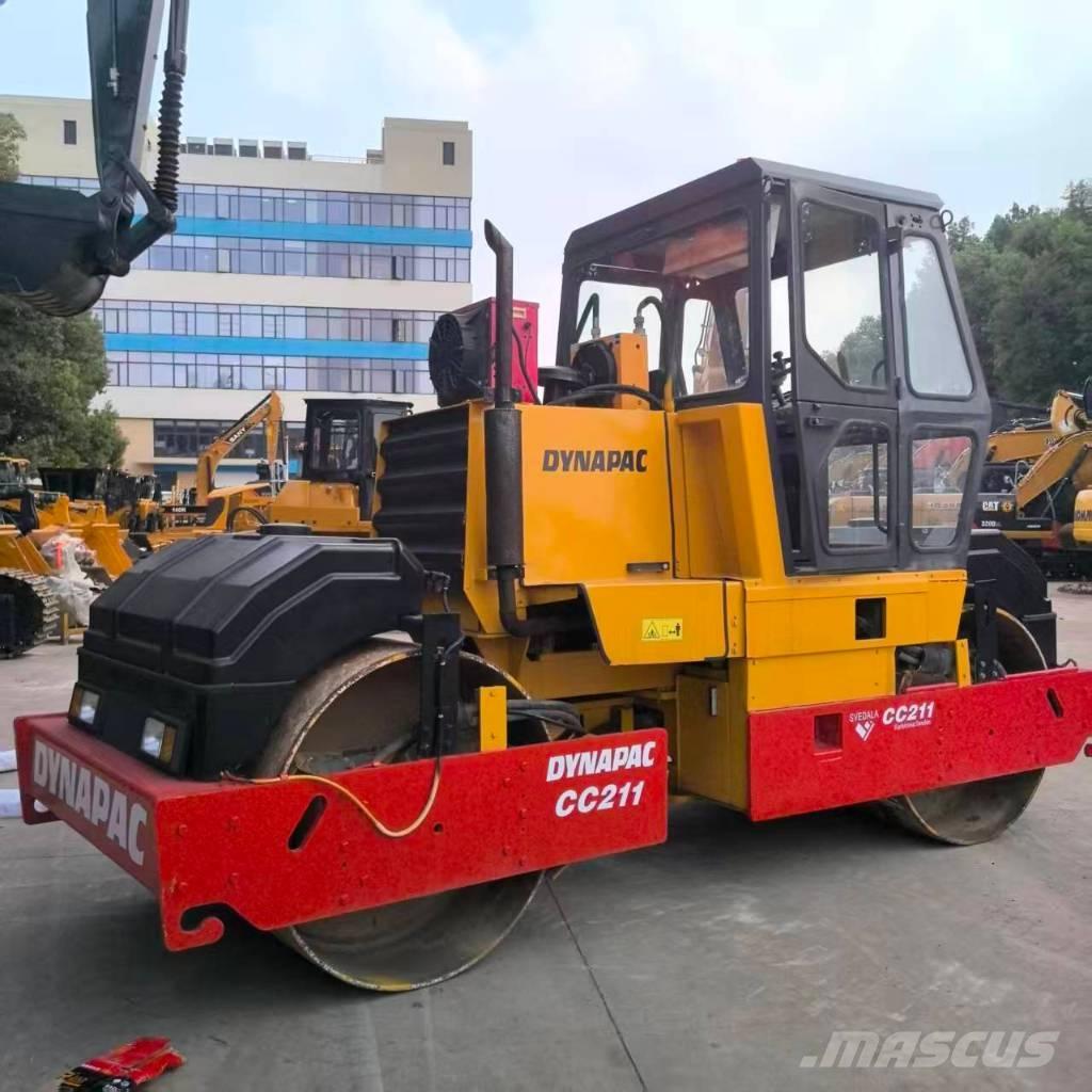 Dynapac CC211 Twin drum rollers
