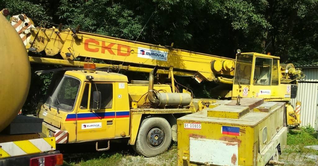 Tatra AD28 AD28 All terrain cranes