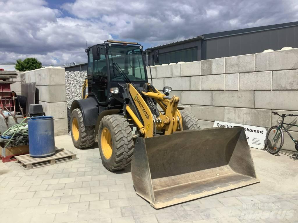 Komatsu WA100M-8 Wheel loaders