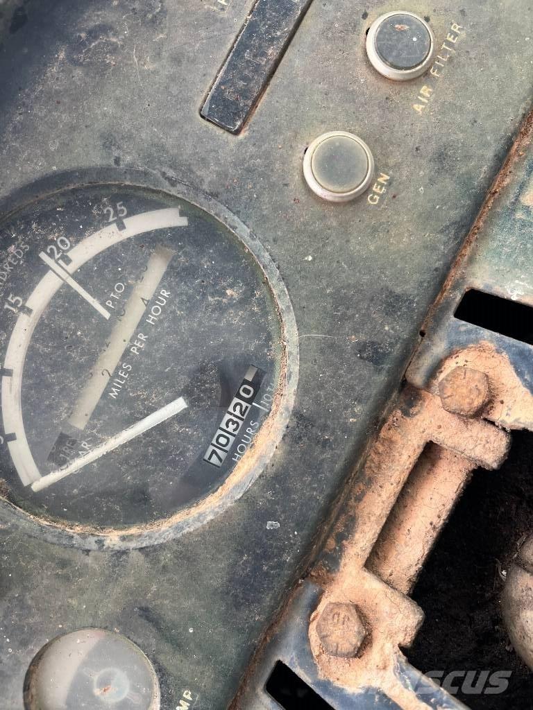 John Deere 4620 Tractors