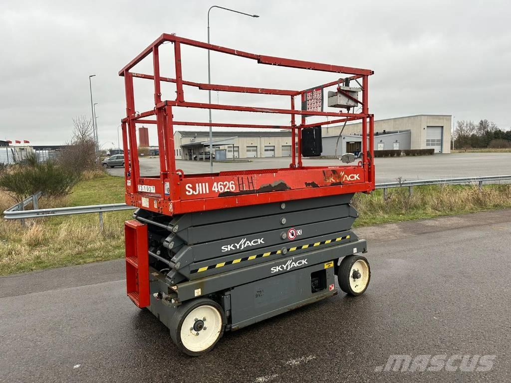 SkyJack SJ III 4626 Scissor lifts