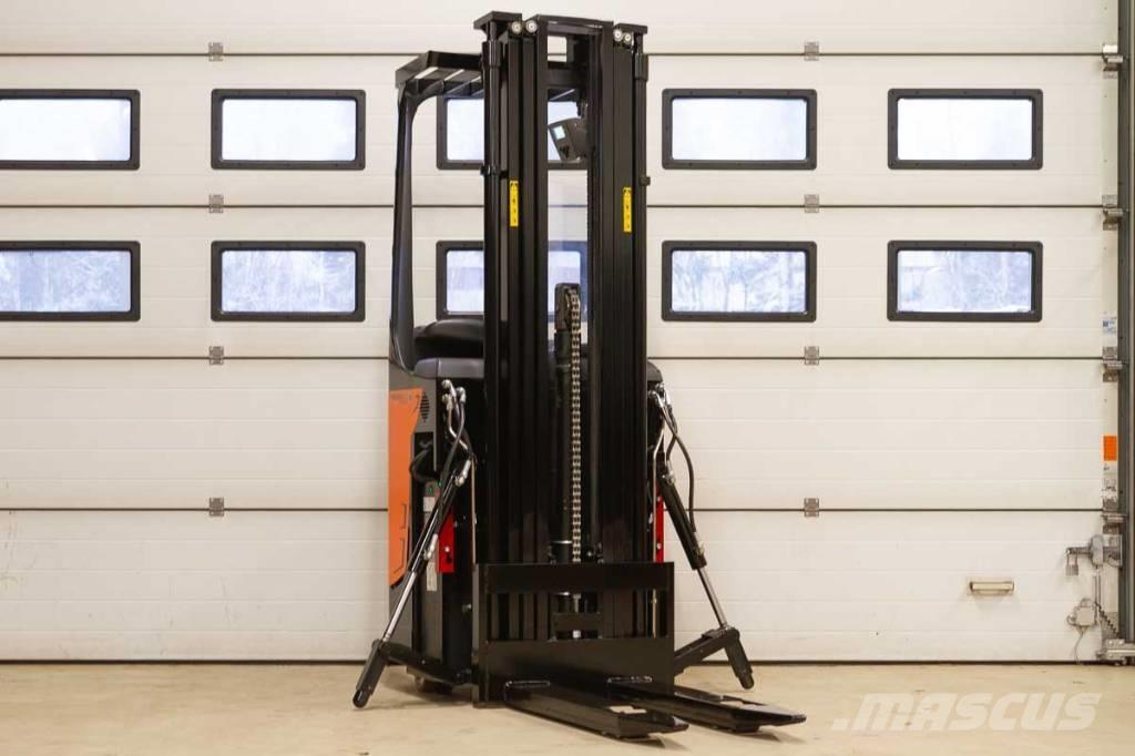 Rocla SST 12 AC Self propelled stackers