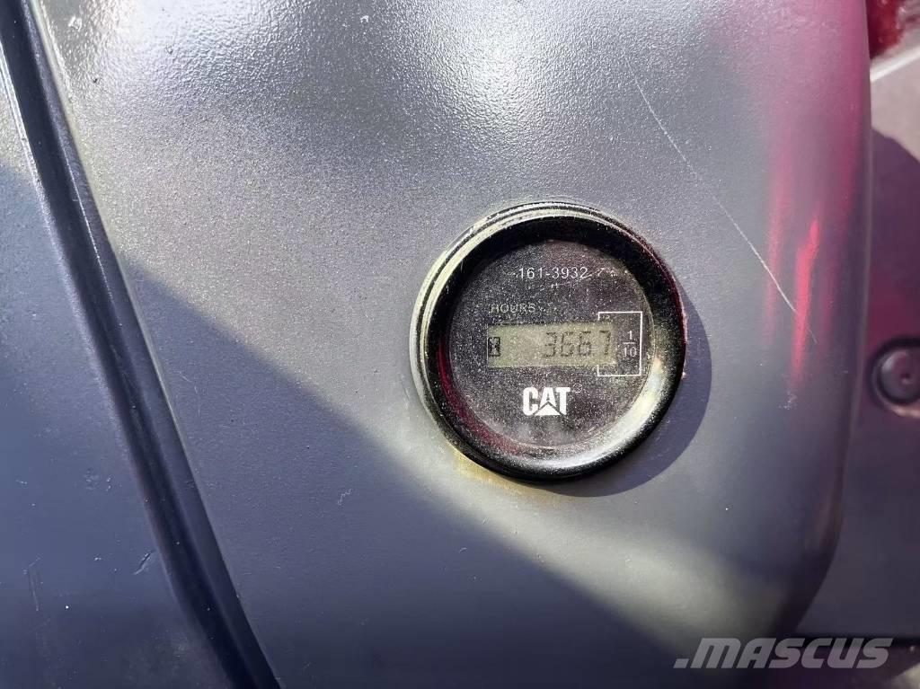 CAT 325 D Crawler excavators