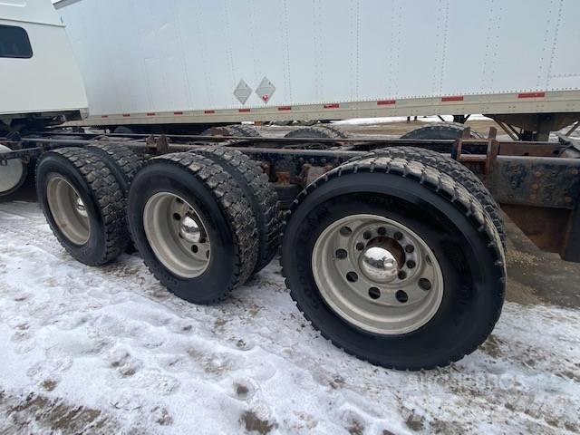 Western Star 4900SB Tractor Units