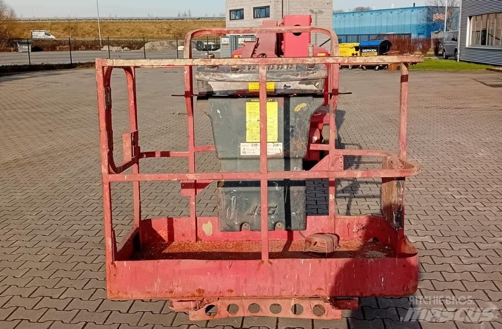 JLG E 400 AJPN Articulated boom lifts