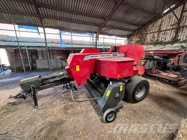 Massey Ferguson 1842 Square balers