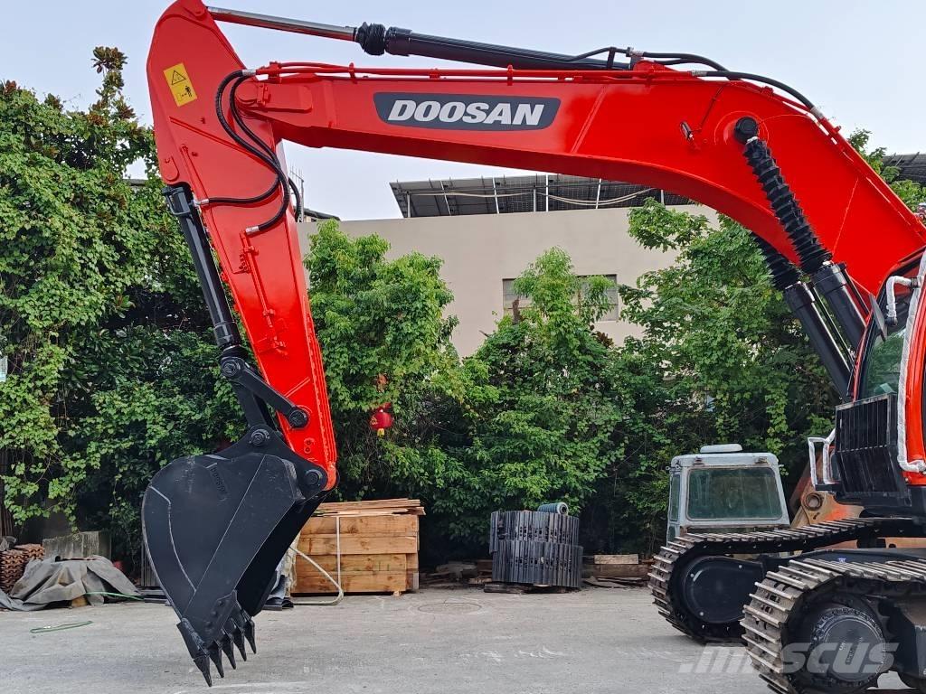 Doosan DX300LC-9C Crawler excavators
