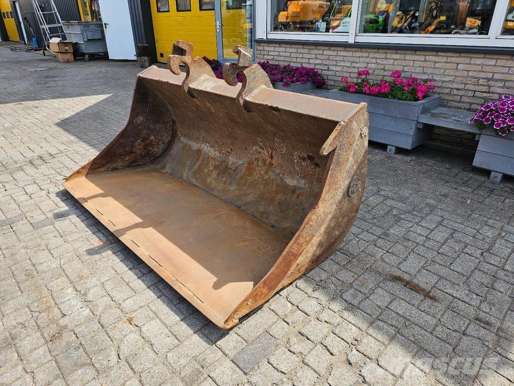 Beco Slotenbak Buckets