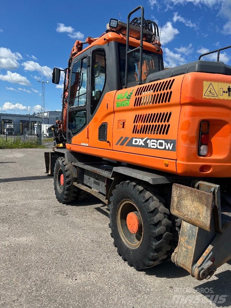 Doosan DX 160 W-3 Wheeled excavators