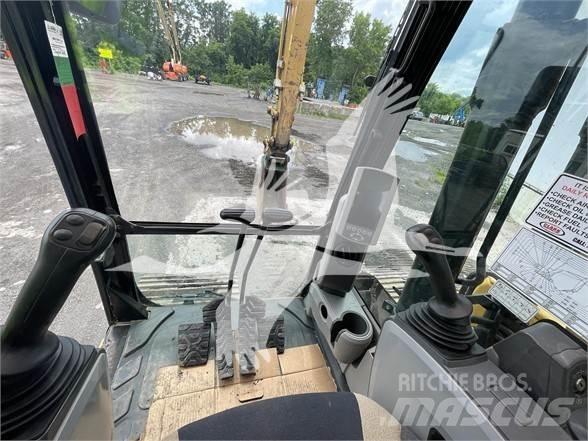 CAT 313FL Crawler excavators