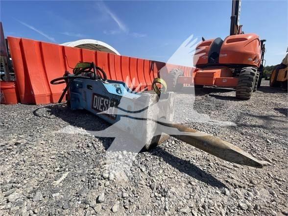  DIESEL DE120 Hammers / Breakers